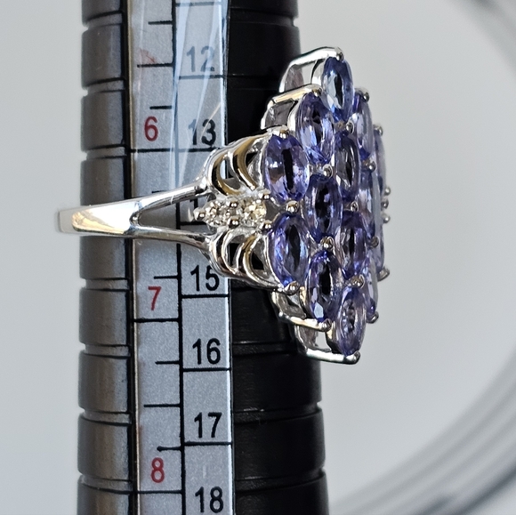 Genuine Tanzanite Cluster Ring Sterling Silver Platinum Finish Size 6.5! - Picture 6 of 6
